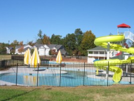 Neighborhood Pool Holly_Glen_Pools